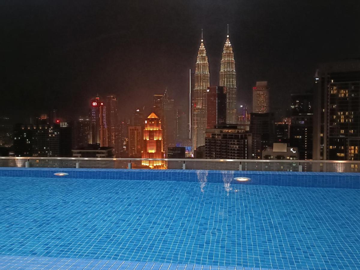 Cl 29A Insta Klcc View & Infinity Pool Apartman Kuala Lumpur Kültér fotó
